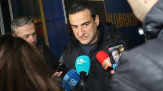 Председателят на НКП Степан Хиндлиян говори след срещата с изпълнителния