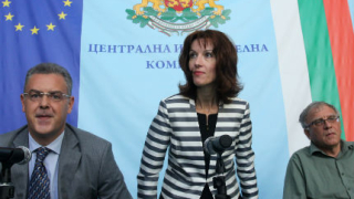 Мандатът на сегашната ЦИК да се съкрати на две години, предлага Цветозар Томов