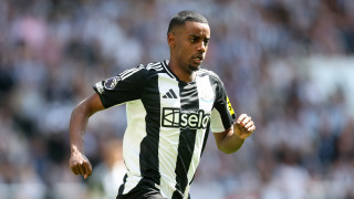 Александър Исак вече е постигнал устно споразумение с Ливърпул относно