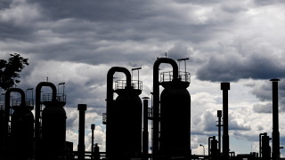 Газпром повдигна възможността за продължително спиране на доставките на природен