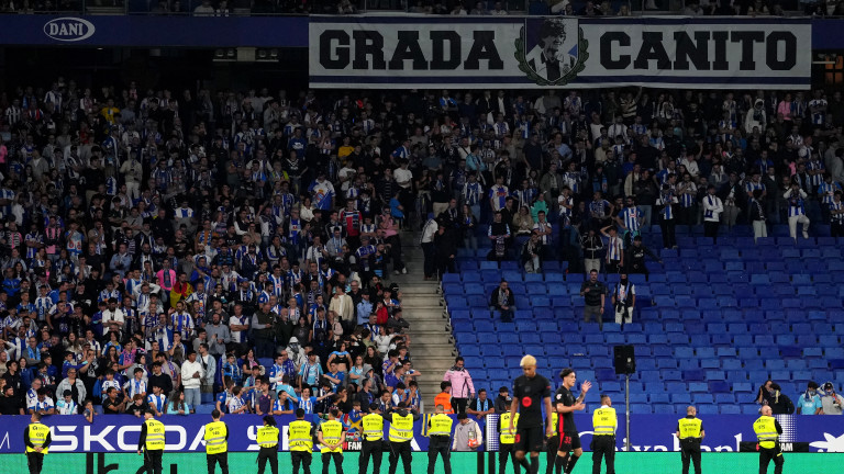 Фенове на Еспаньол са с леки наранявания след като бяха блъснати от кола преди мача с Барселона