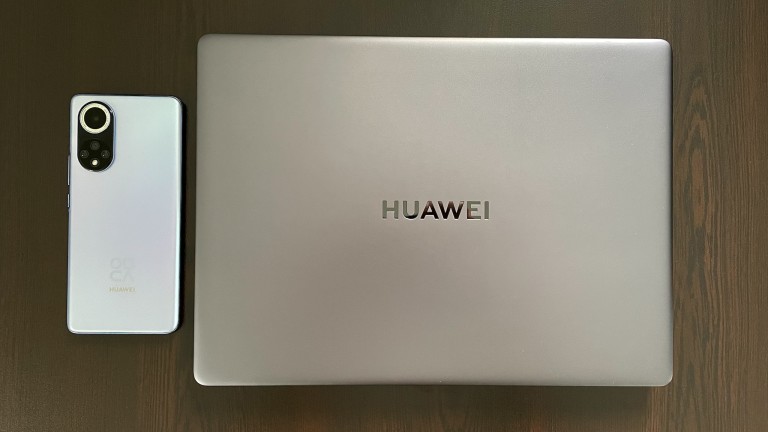 Huawei MateBook 14s: С екран от бъдещето