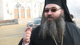 Църквата не дели децата, а само начина на зачеването им