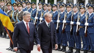 Турция подкрепя териториалната цялост на Украйна и мироопазващата мисия в Донбас