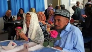 114-годишна жена се омъжи