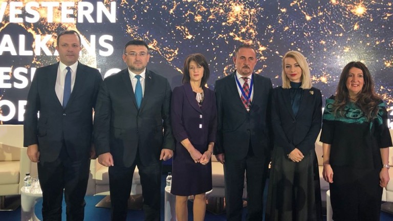 Посланикът на САЩ в България Херо Мустафа похвали работата на