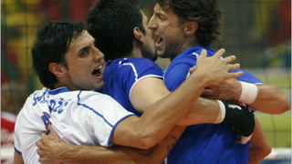 Сърбите взеха първа победа в Световната лига 