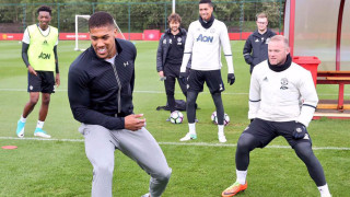 Световният шампион по бокс Антъни Джошуа привлече погледите и вниманието