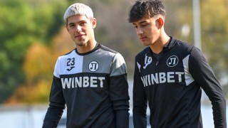 Фланговият нападател на Локомотив Пловдив Севи Идриз е следен от