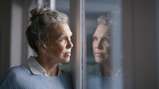 В консуматорското общество в което живеем започнахме да обръщаме все