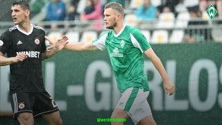 Завърналият се в Бундеслигата Вердер Бремен преодоля първия кръг и