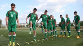 България U18 ще изиграе две контроли с Македония