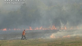 Пожар в кюстендилско село, жена е припаднала 