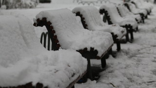 Слънце над Южна България облаци и валежи в Северна