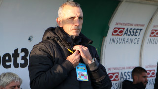 Петър Пенчев и Георги Онов остават в Ботев Пловдив информират