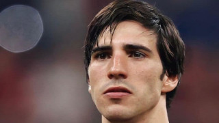 Манчестър Юнайтед разглежда полузащитника на Нюкасъл Сандро Тонали като една