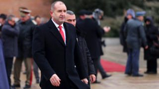 Конкурсът по избор на изтребители беше опорочен Това заяви президентът