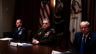 Президентът на Съединените щати Доналд Тръмп направи кратък коментар в