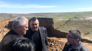 Московски: Не изключваме зловредност при пожара във влака на гара Коньово