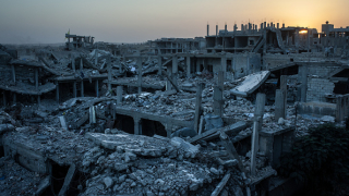 Сирийският град Алепо е почти сравнен със земята след офанзива