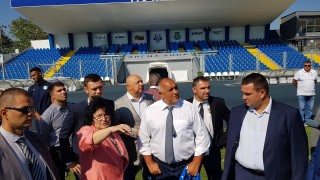 Министър Кралев в Кърджали: Държавата от години помага на всички отбори, влезли във висшия ешелон на българския футбол