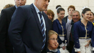 Не обръщам внимание на две каки, които си говорят за мен, отсече Борисов