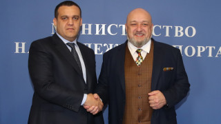 Министърът на младежта и спорта Красен Кралев проведе работна среща