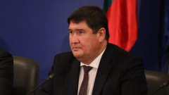 „Лукойл“ ще ограничи дейността си, но не се е отказал от България