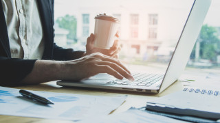 Според проучване на Международната корпорация за данни IDC доставките на