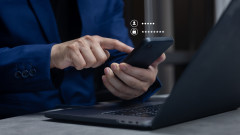 Google съветва да сменим паролата си с passkey - ето защо и как