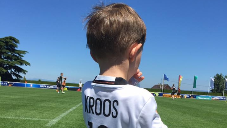 Бебе Кроос проплака в Мадрид