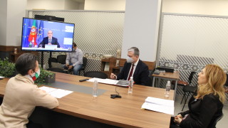 България подкрепя "бързи зелени коридори" за ваксинирани туристи