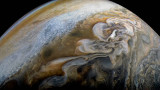  Juno: Юпитер като великански ахат 