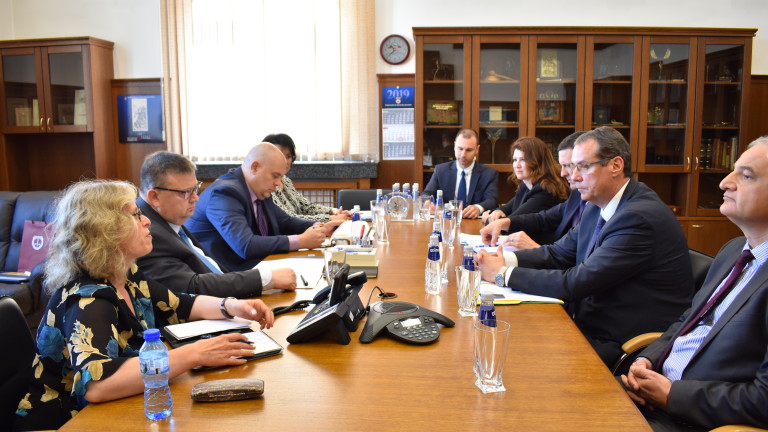 Главният прокурор Сотир Цацаров се срещна с генералния директор на