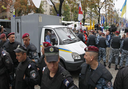 Киев под обсада за процеса "Тимошенко"