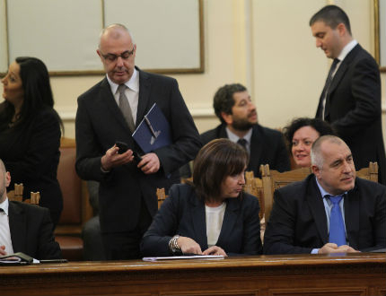 Борисов доведе министрите в НС за гласуването на новия МВР шеф 