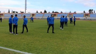 Треньорският щаб на Левски все пак реши отборът да остане