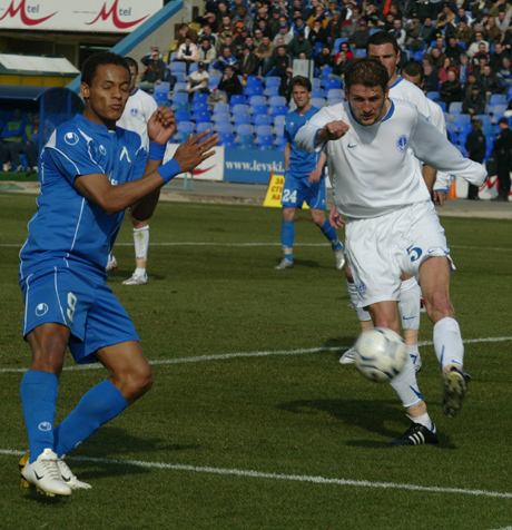 Карлос напусна лагера на Левски