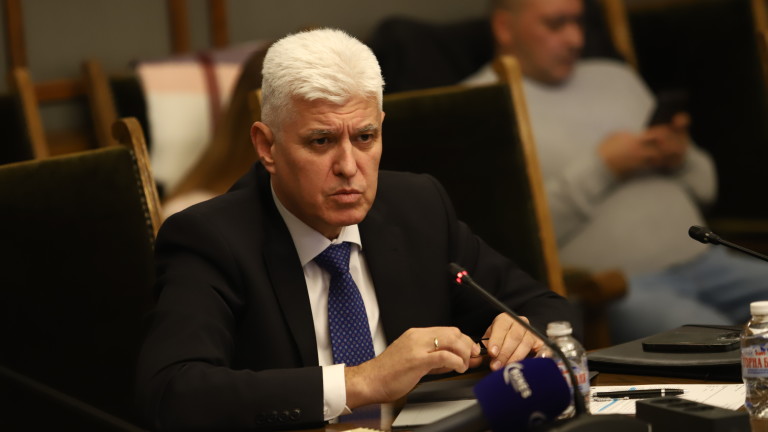 Димитър Стоянов: Властта се страхува от Радев да не излезе и да ги помете