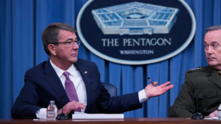 Бившият американски военен министър Аштън Картър призовава Съединените щати да