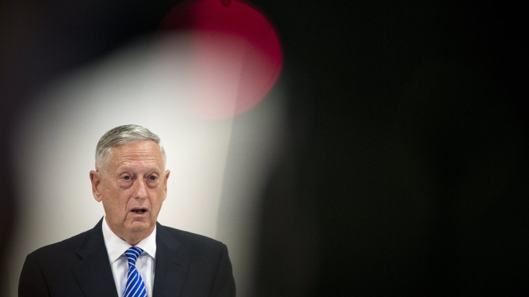 Военният министър на САЩ разкритикува Пентагона за прахосване на пари