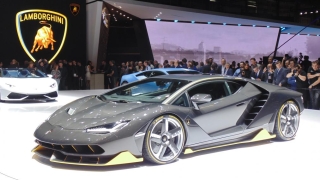 Lamborghini представи последния си модел Centenario