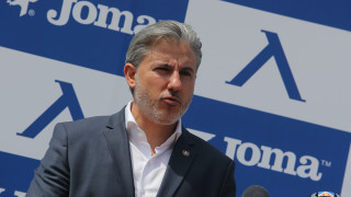 Константин Папазов смята че изпълнителният директор на Левски Павел Колев