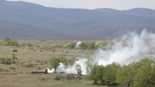 Деветима пострадаха при взрив на военен полигон в Чехия