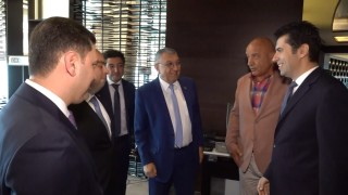 Енергийните министри на България и Азербайджан ще продължат разговорите за