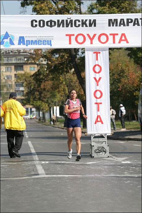 Шаламанова с голямата награда от маратона