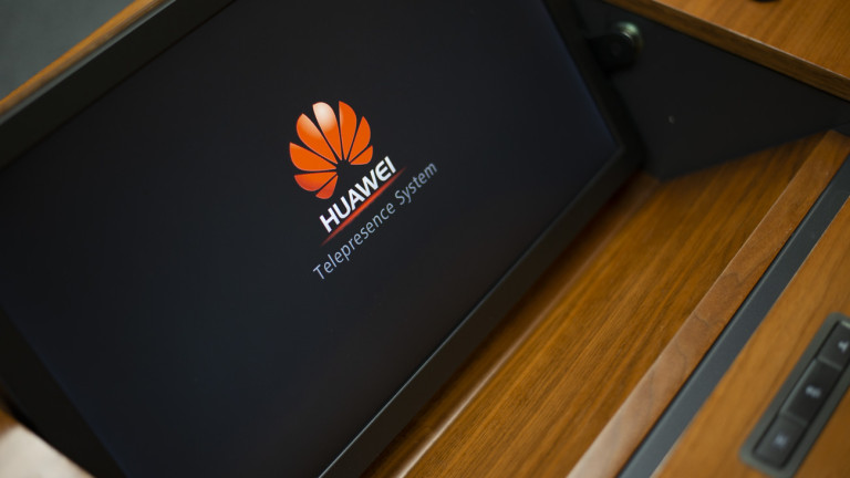 САЩ зоват съюзниците да не използват Huawei