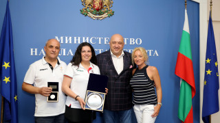 Министърът на младежта и спорта Красен Кралев награди състезателите от