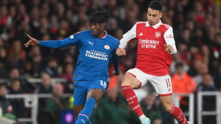 Арсенал победи у дома ПСВ Айндховен с 1 0 в отложен