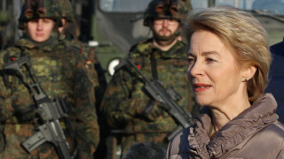 Германският министър на отбраната Урсула фон дер Лайен смята че